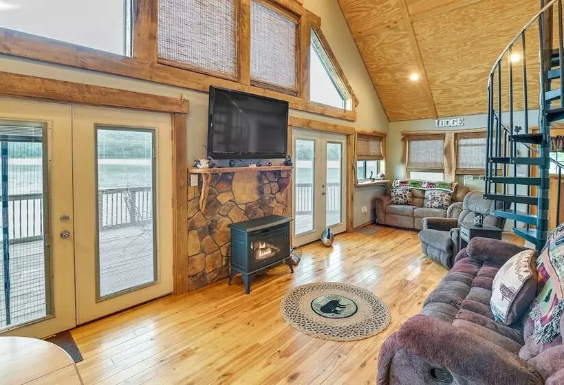 Cozy South Bay Cabin W/ Lake & Mountain Views