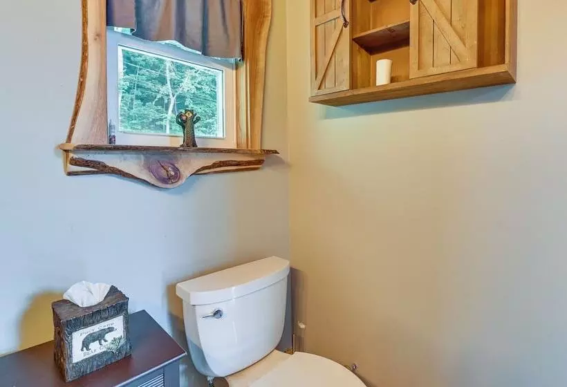 Cozy South Bay Cabin W/ Lake & Mountain Views