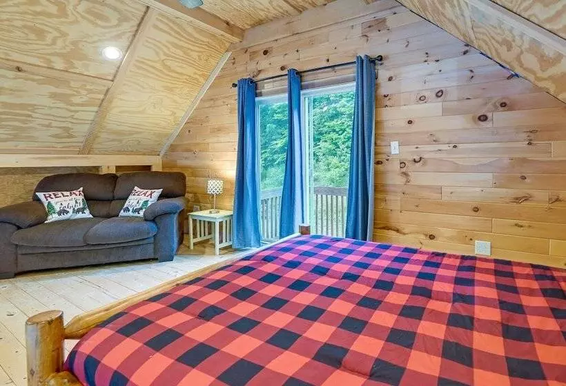 Cozy South Bay Cabin W/ Lake & Mountain Views