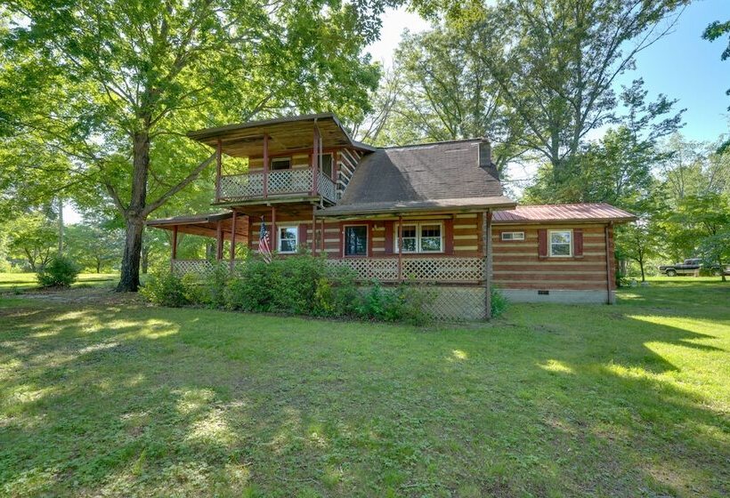 Porch & Fire Pit: Family Friendly Afton Cabin!