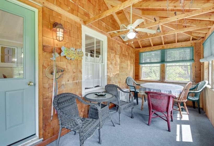 Georgetown Vacation Rental: Gas Grill & Near Beach