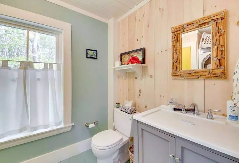 Georgetown Vacation Rental: Gas Grill & Near Beach