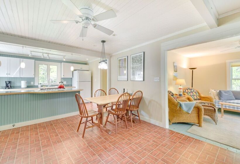 Georgetown Vacation Rental: Gas Grill & Near Beach