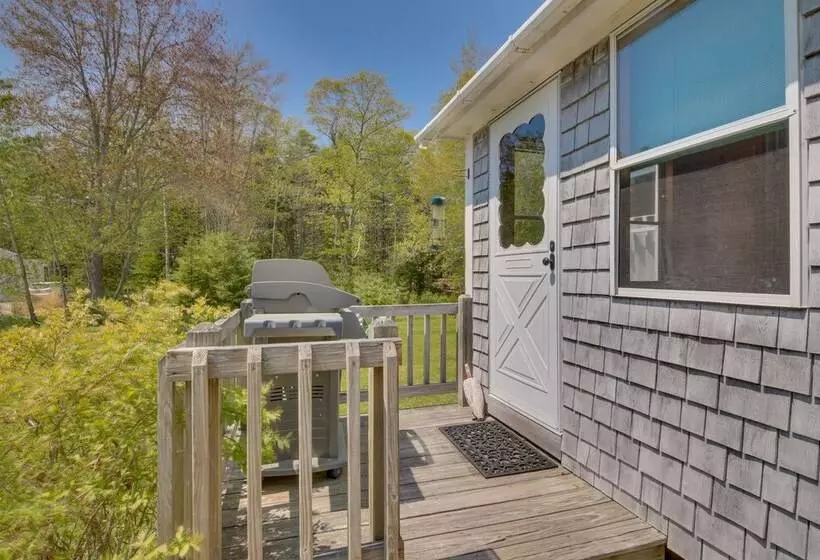 Georgetown Vacation Rental: Gas Grill & Near Beach