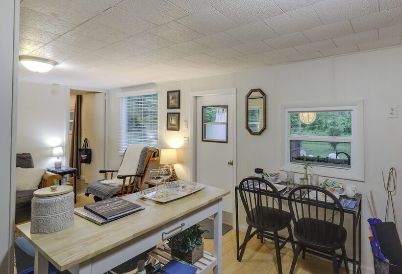 Fire Pit & Fall Foliage Views: Kentucky Mtn Home!