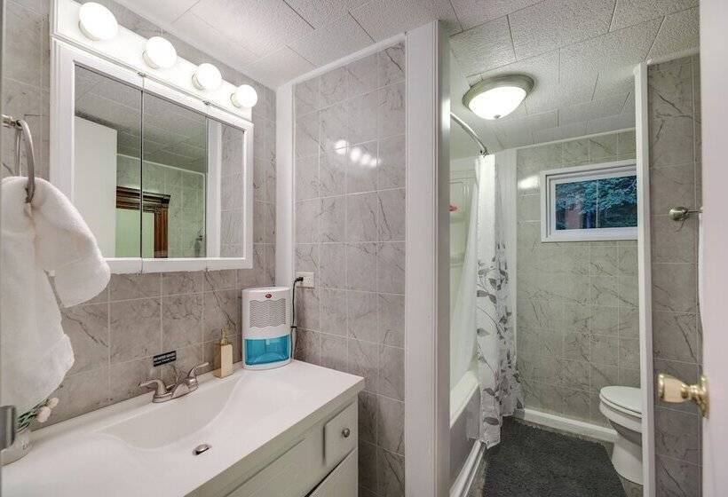 Fire Pit & Fall Foliage Views: Kentucky Mtn Home!