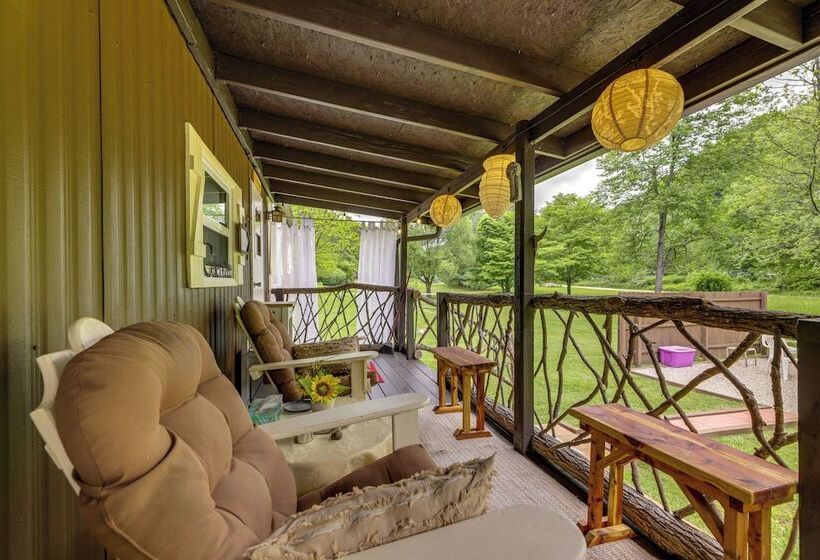 Fire Pit & Fall Foliage Views: Kentucky Mtn Home!