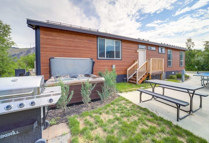 Lakefront Brewster Home W/ Yard Games & Hot Tub!