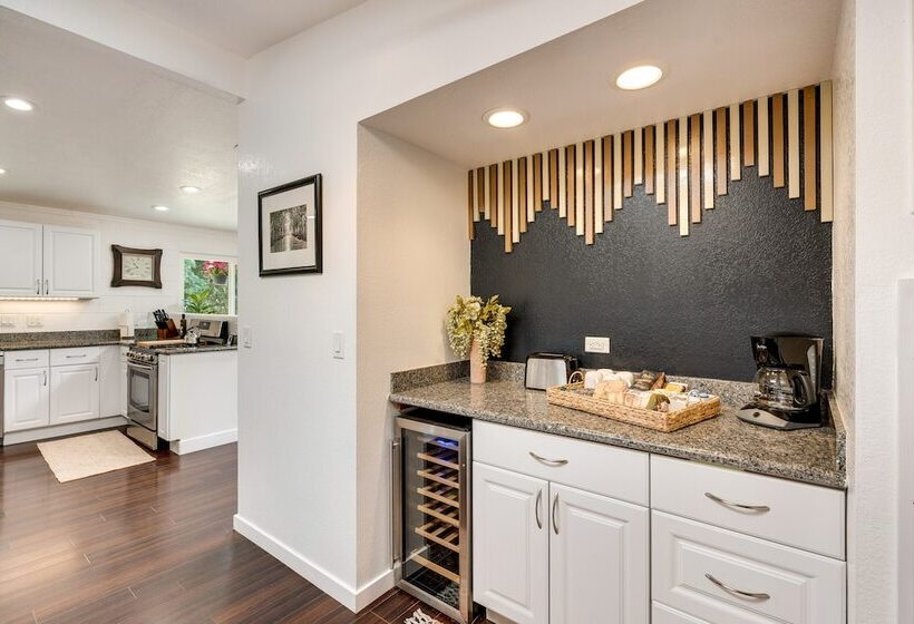 Modern Meadow Vista Vacation Home W/ Spacious Deck