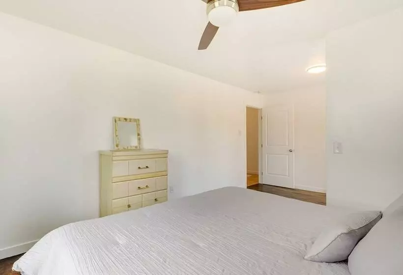 Rural Mountain View Home Near Hiking + Off Roading