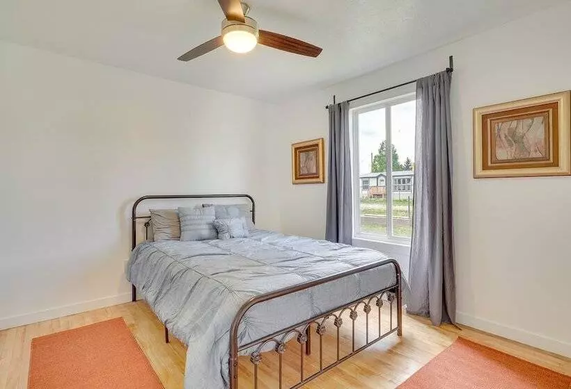 Rural Mountain View Home Near Hiking + Off Roading