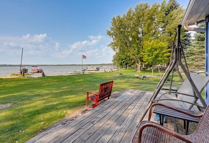 Saint Helen Lake House W/ Private Beach & Fire Pit