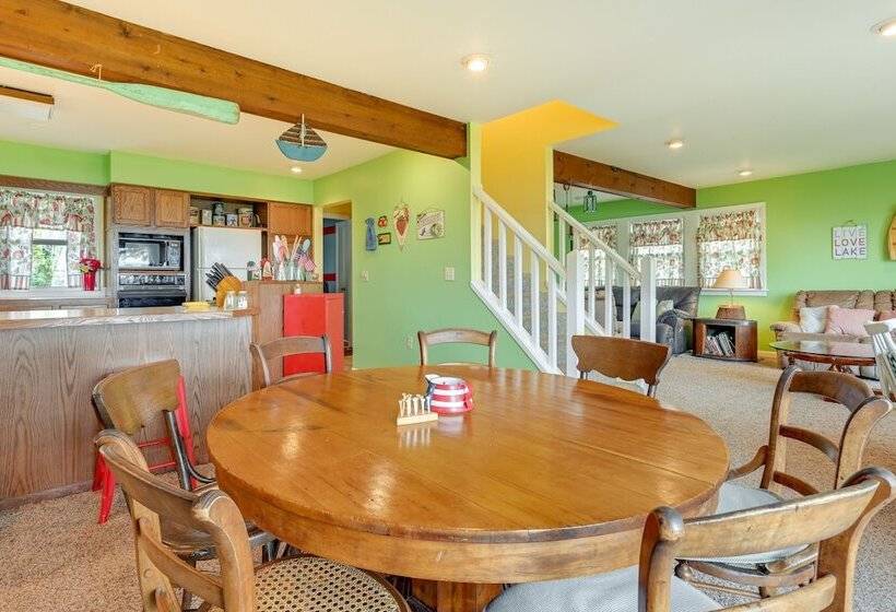 Saint Helen Lake House W/ Private Beach & Fire Pit