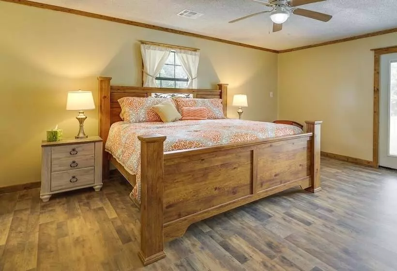 Southwest City Home W/ Fire Pit: 9 Mi To Grove!