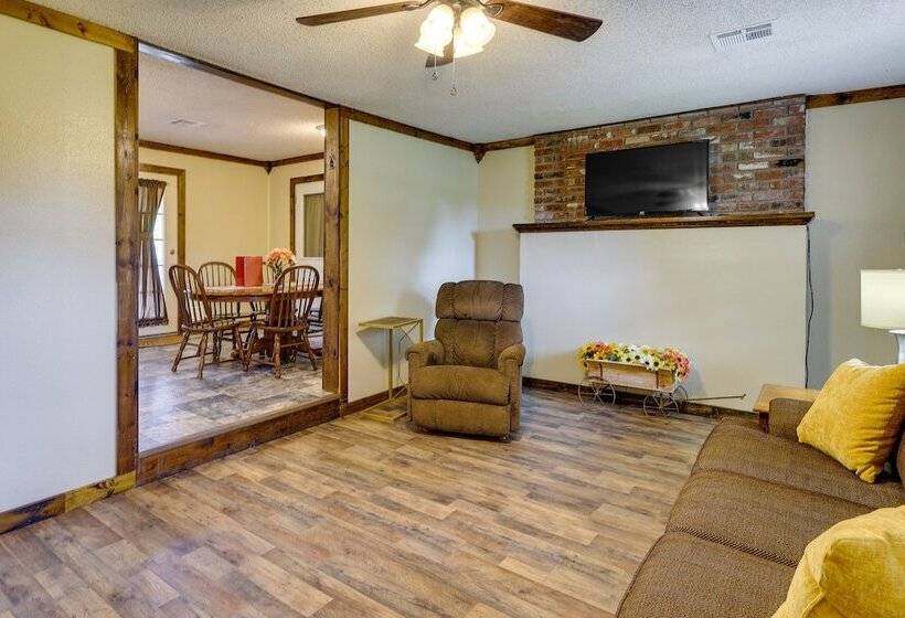 Southwest City Home W/ Fire Pit: 9 Mi To Grove!