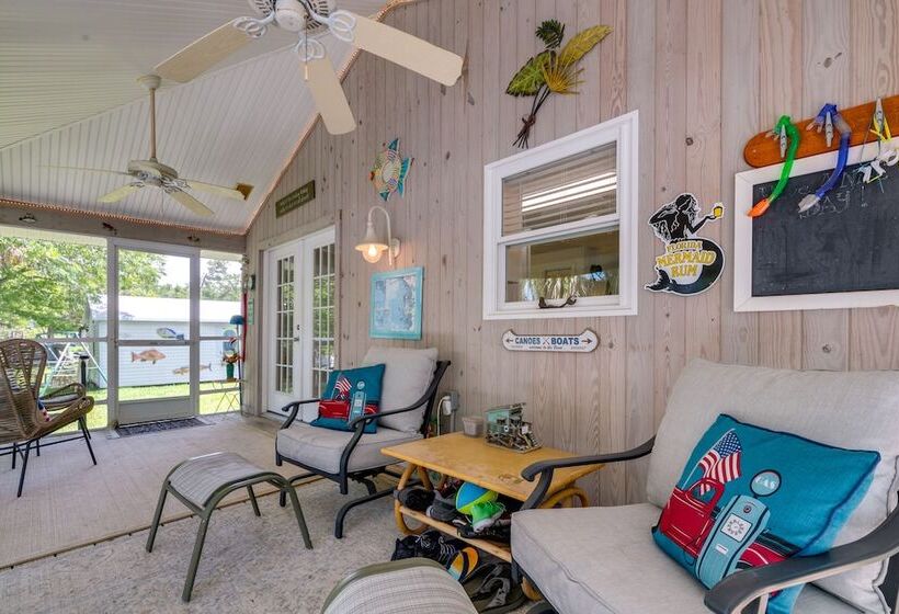 Waterfront Florida Abode W/ Deck, Grill & Fire Pit