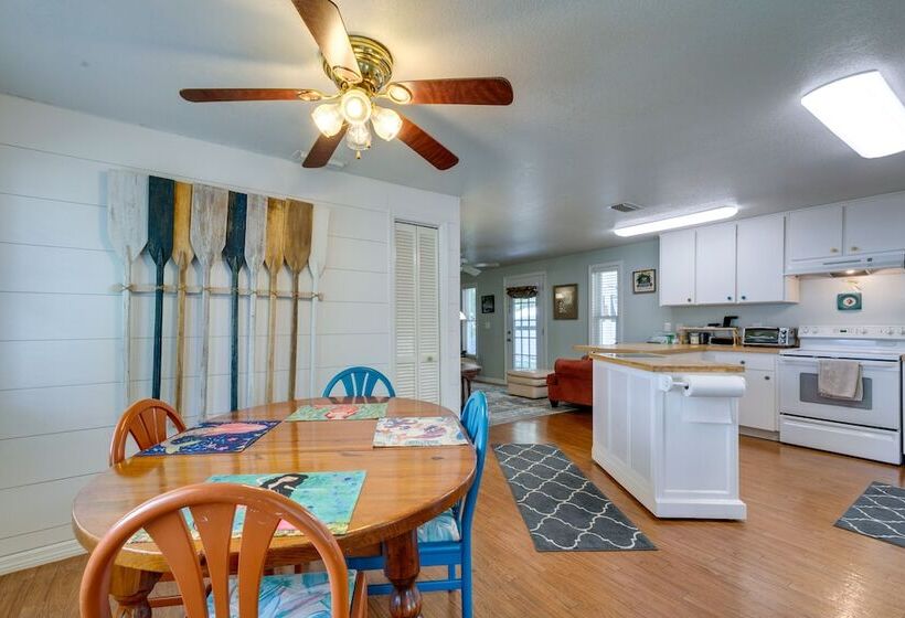 Waterfront Florida Abode W/ Deck, Grill & Fire Pit