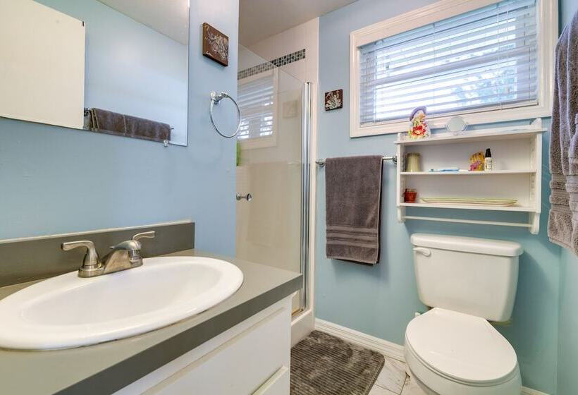 Waterfront Florida Abode W/ Deck, Grill & Fire Pit