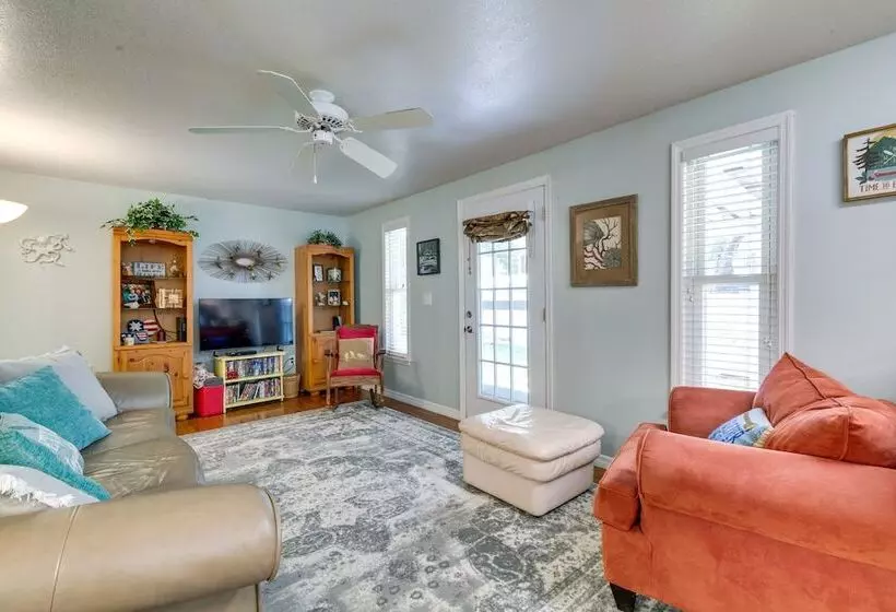 Waterfront Florida Abode W/ Deck, Grill & Fire Pit