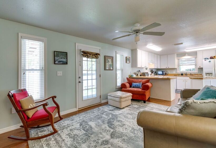 Waterfront Florida Abode W/ Deck, Grill & Fire Pit