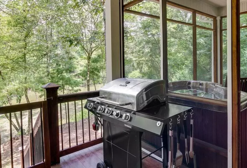 Waterfront Loranger Cottage W/ Private Hot Tub!