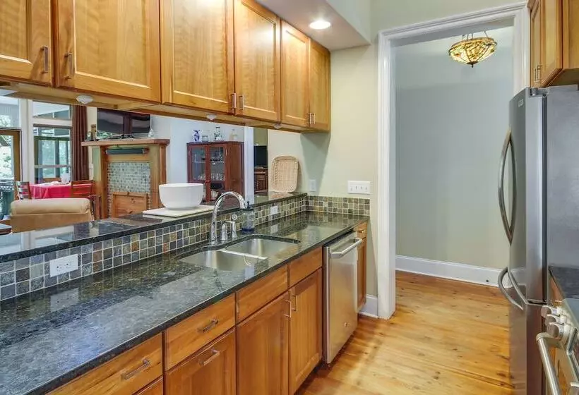 Waterfront Loranger Cottage W/ Private Hot Tub!