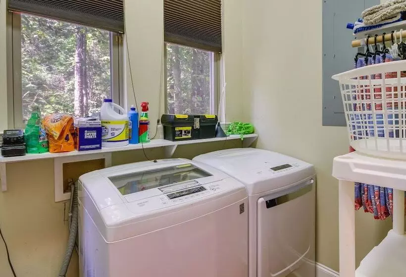 Waterfront Loranger Cottage W/ Private Hot Tub!