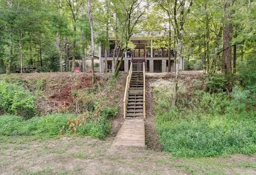 Waterfront Loranger Cottage W/ Private Hot Tub!