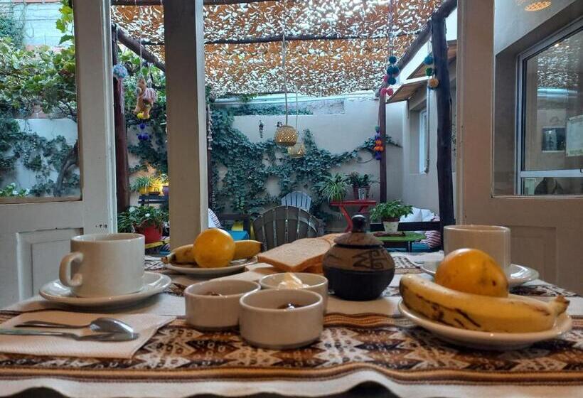 旅馆 La Morada Hostal