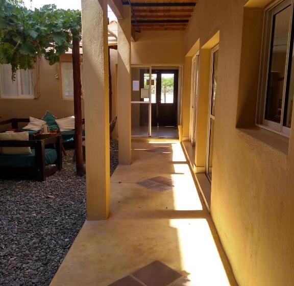 旅馆 La Morada Hostal