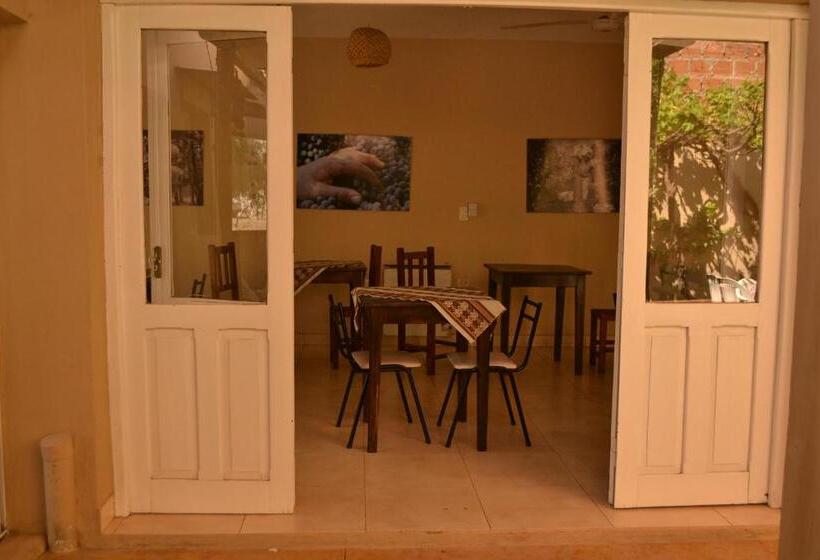 旅馆 La Morada Hostal