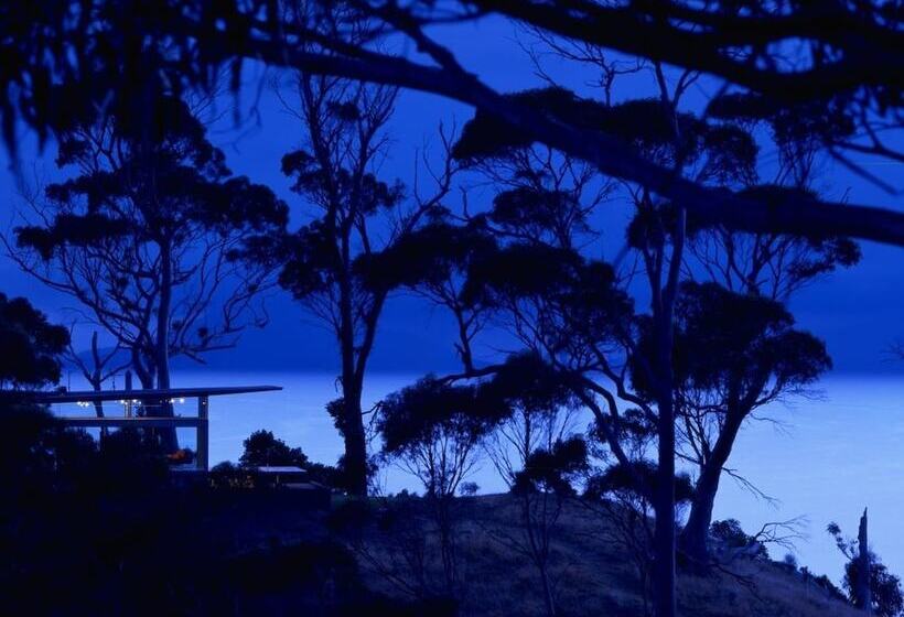 Avalon Coastal Retreat