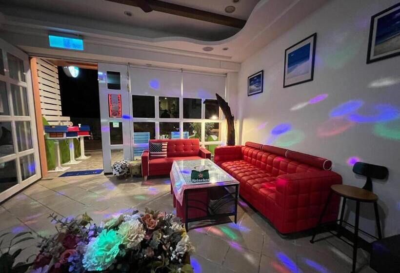 تختخواب و صبحانه 墾丁茉莉民宿