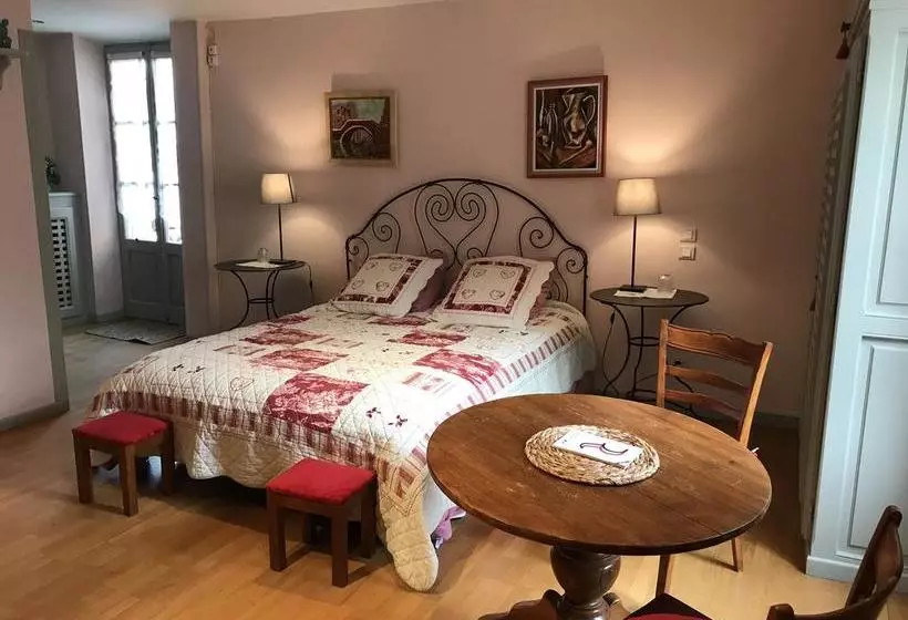 ベッドアンドブレックファースト Les Chambres Du Moulin A Huile
