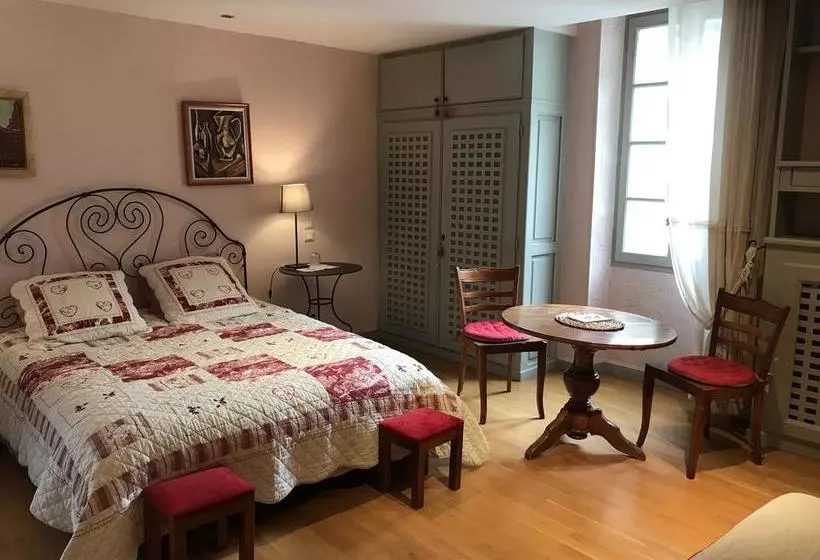 ベッドアンドブレックファースト Les Chambres Du Moulin A Huile