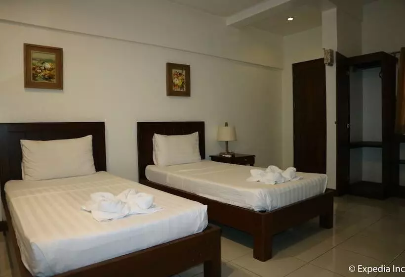 تختخواب و صبحانه Ronamar Apartelle
