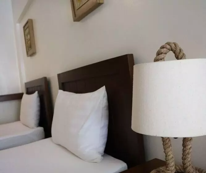 تختخواب و صبحانه Ronamar Apartelle