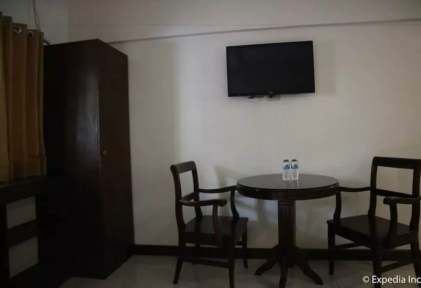 تختخواب و صبحانه Ronamar Apartelle