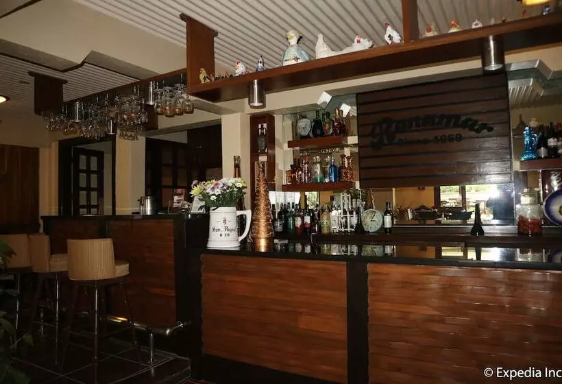 تختخواب و صبحانه Ronamar Apartelle