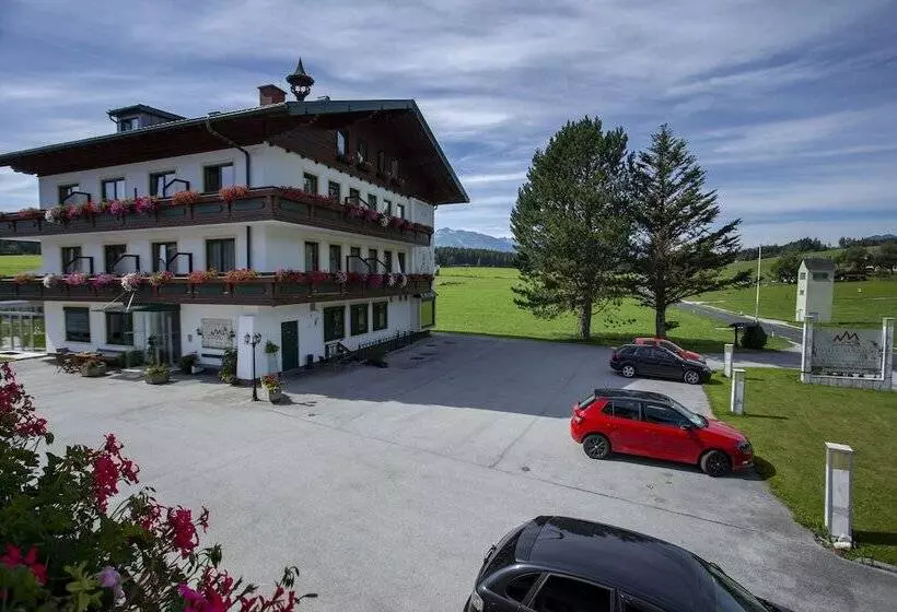 ホテル Berghof Mitterberg