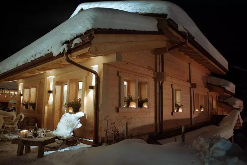 هتل Chalet Hôtel Inarpa
