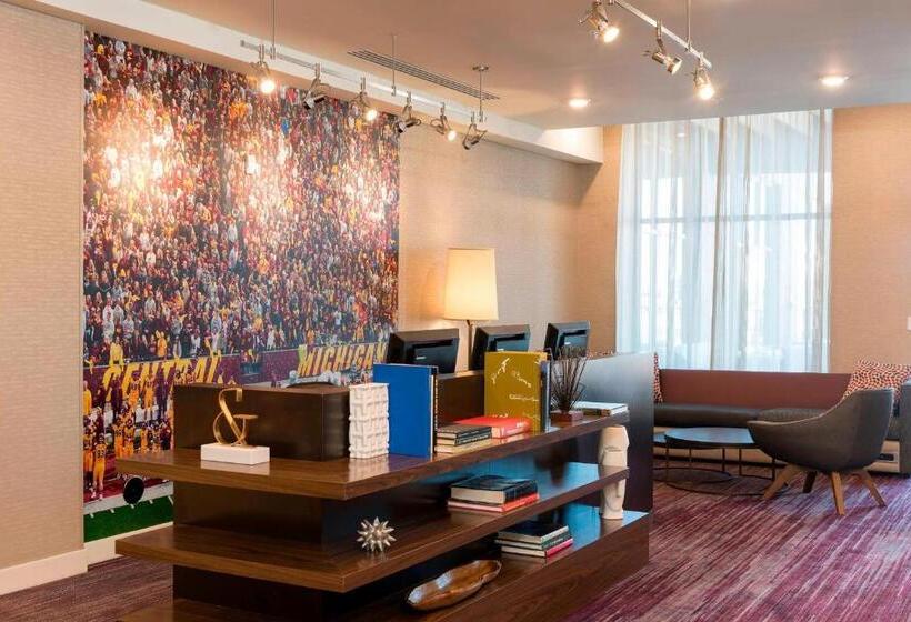 Отель Courtyard By Marriott Mt. Pleasant At Central Michigan University