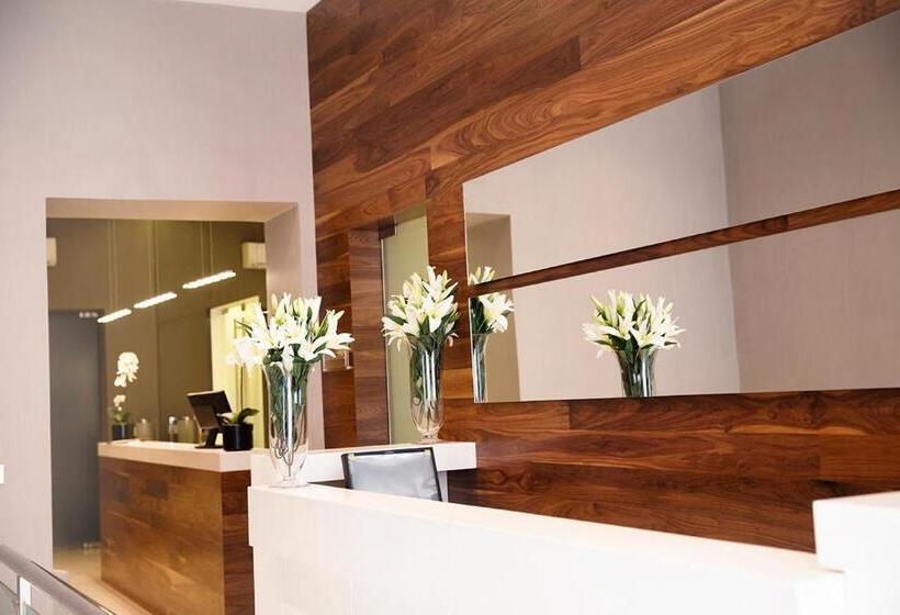 هتل Faias Residence