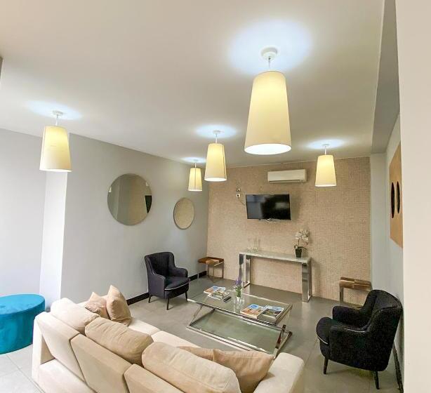 هتل Faias Residence