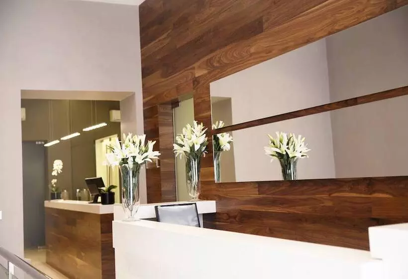 هتل Faias Residence