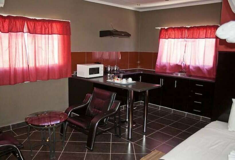 هتل Kamanga Safari