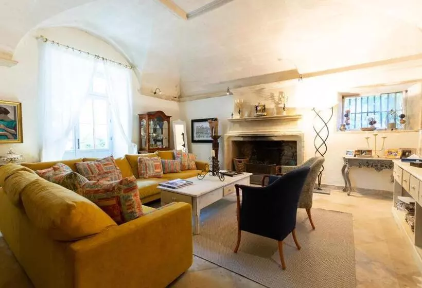 Hotel Mas Des Comtes De Provence