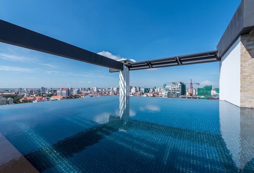 호텔 Naki Suites @ Silvertown