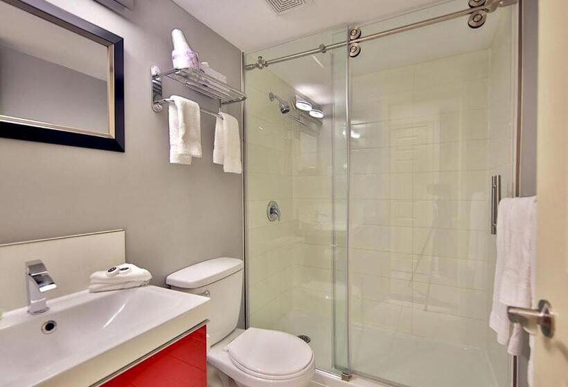 فندق Newstar Montreal