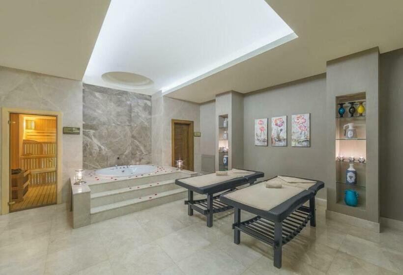 هتل Qafqaz Tufandag Mountain Resort